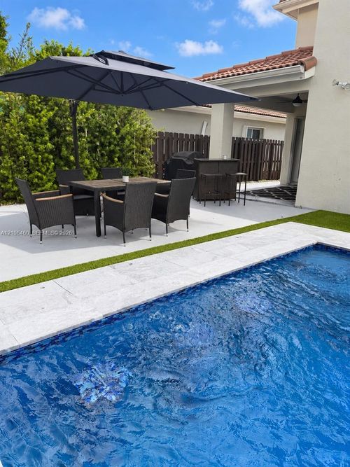 4464 Nw 109th Psge, Doral, FL, 33178-4221 | Card Image
