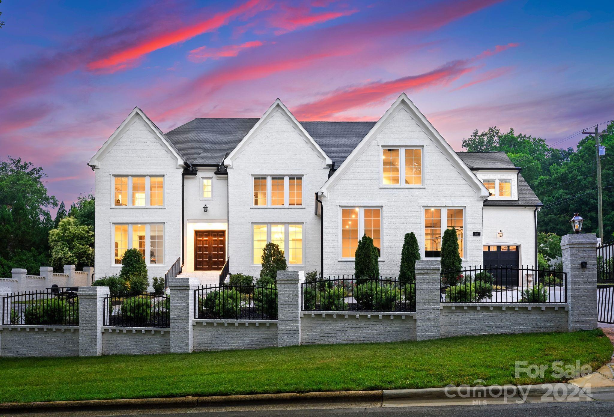 Carmel Park Dr, Charlotte, NC 28226