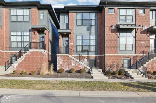 410 Park St, Westfield, IN, 46074-9712 | Card Image