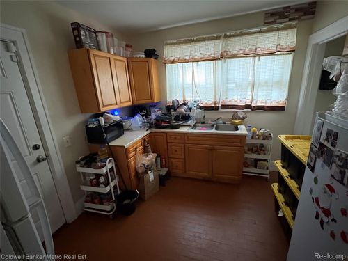 22 Steinbaugh Ct, Pontiac, MI, 48341-1364 | Card Image