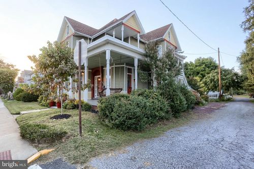 424 W Main St, MECHANICSBURG, PA, 17055-3241 | Card Image