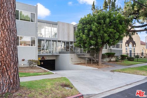19-315 N Hillcrest Boulevard, Inglewood, CA, 90301 | Card Image