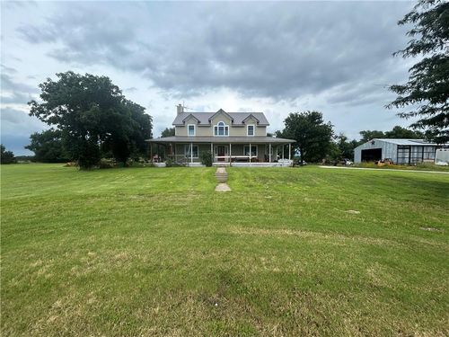 2551 Cr 2000, Caney, KS, 67333-8585 | Card Image