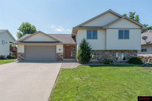 129 Lynx Ln, Mankato, MN, 56001-8653 | Card Image