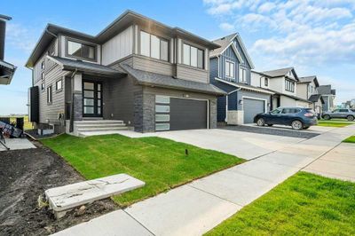 68 Elderberry Way, House detached with 5 bedrooms, 3 bathrooms and 4 parking in Rocky View County AB | Image 2