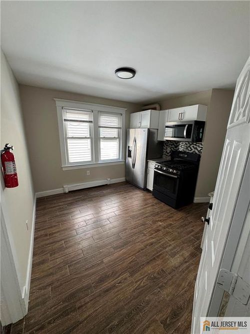 1-97 Harvey St, New Brunswick, NJ, 08901-1863 | Card Image