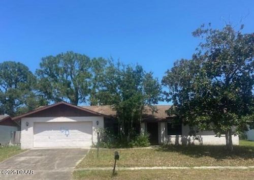 1662 E Shangri La Dr, Daytona Beach, FL, 32119-1520 | Card Image