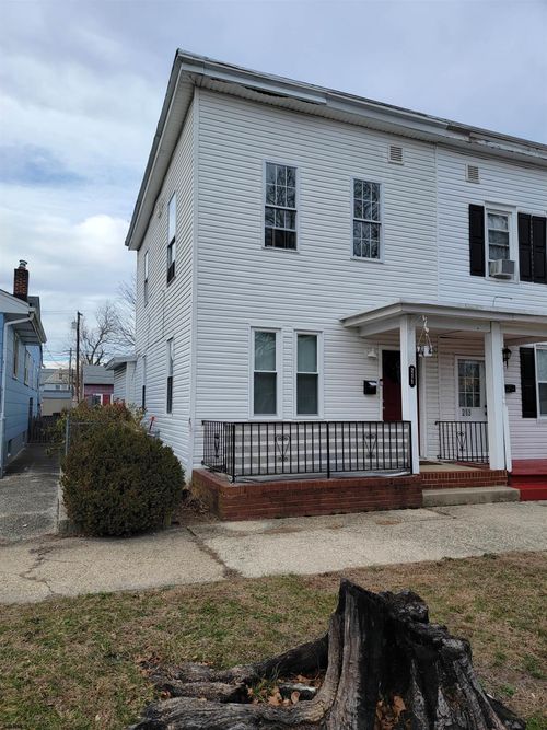 211 Buffalo Ave, EGG HARBOR CITY, NJ, 08215-1923 | Card Image