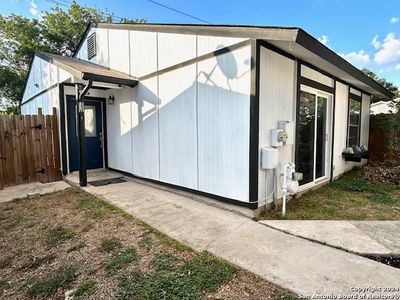 7823 Broadwick, House other with 2 bedrooms, 1 bathrooms and null parking in San Antonio TX | Image 3