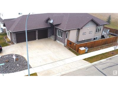 5102 53 A Ave, House other with 5 bedrooms, 3 bathrooms and 7 parking in Legal AB | Image 2