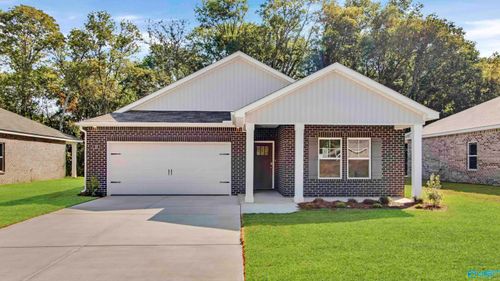 27 Clark St, Scottsboro, AL, 35768 | Card Image