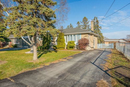 101 Park Cres, Amherstview, ON, K7N1L7 | Card Image