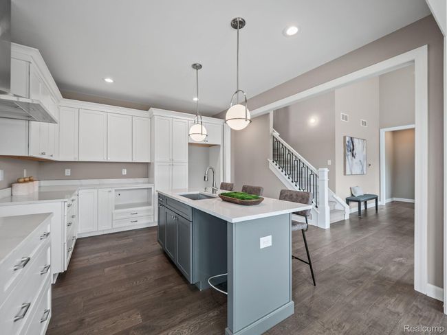 Kitchen | Image 11