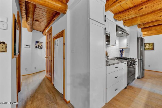Kitchen-Hall | Image 38