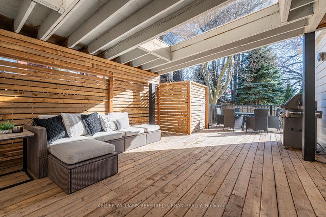 12 Wesley Ave, House other with 3 bedrooms, 4 bathrooms and 6 parking in Mississauga ON | Image 46