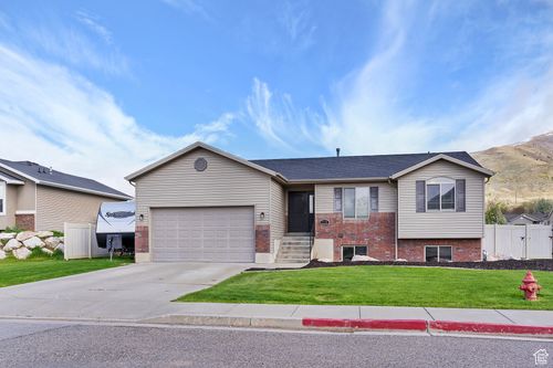3295 S 1500 W, Perry, UT, 84302-4258 | Card Image