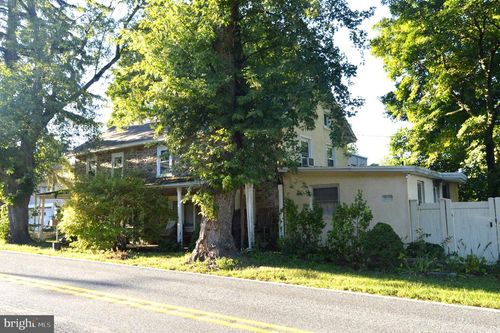999 Huffs Church Rd, ALBURTIS, PA, 18011-2131 | Card Image