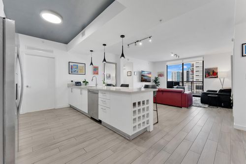apt-1605-999 Sw 1st Ave, Miami, FL, 33130-3441 | Card Image
