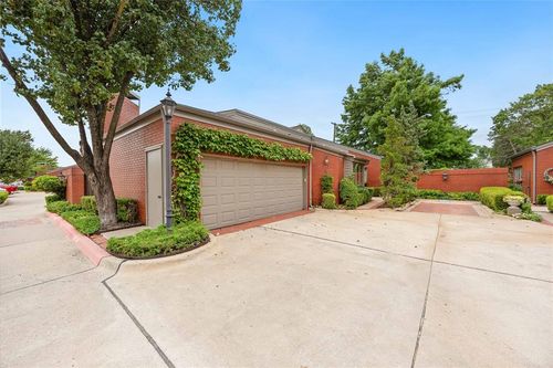 apt-11-2825 Nw Grand Blvd, Oklahoma City, OK, 73116-4021 | Card Image