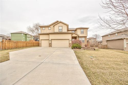 898 Clearview Dr, Lansing, KS, 66043-5205 | Card Image