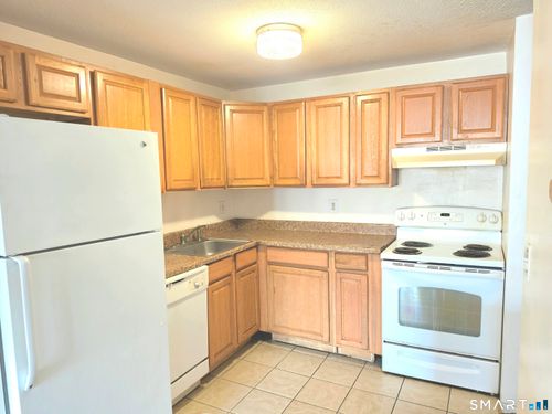 303-155 Bull Hill Lane, West Haven, CT, 06516 | Card Image