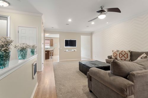 106-106 Creekbend Ct, Mount Prospect, IL, 60056-1959 | Card Image