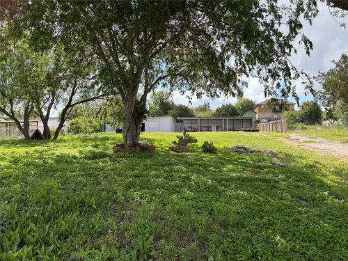 207 Cresthill Causeway, Kyle, TX, 78640 | Card Image