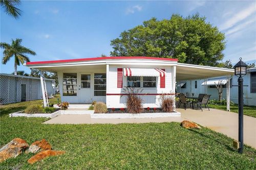 511 Riviera Blvd, NAPLES, FL, 34112-9104 | Card Image