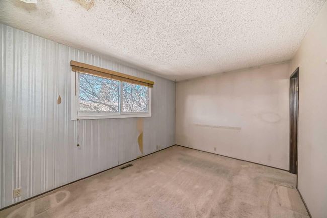 3224 108 Avenue Sw, Home with 3 bedrooms, 3 bathrooms and 2 parking in Calgary AB | Image 20