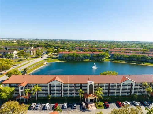 apt-212e-12900 Sw 13th St, Pembroke Pines, FL, 33027-6869 | Card Image