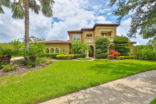 16423 Chapman Crossing Dr, Lithia, FL, 33547-3957 | Card Image