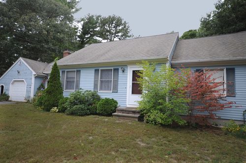 540 Head Of The Bay Rd, Bourne, MA, 02532-2162 | Card Image