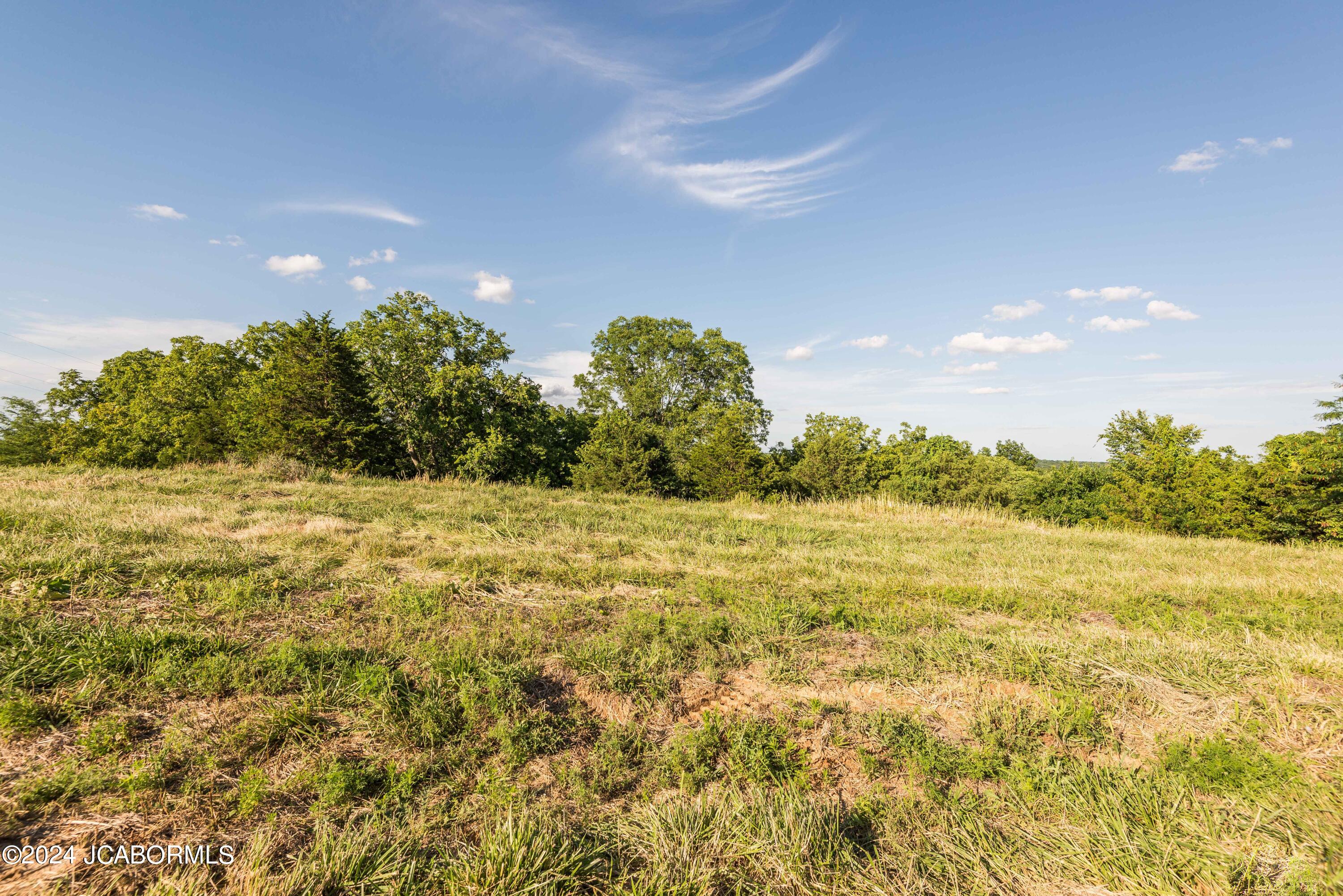 Land in Holts Summit