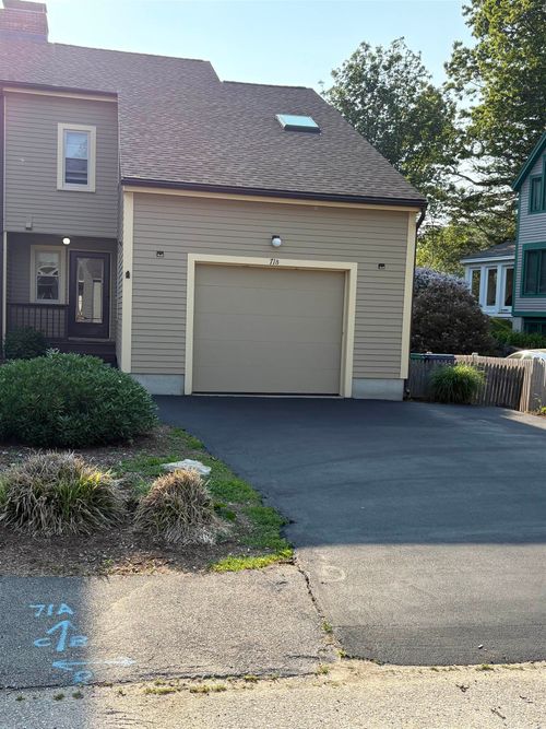 b-71 Esker Road, Hampton, NH, 03842 | Card Image