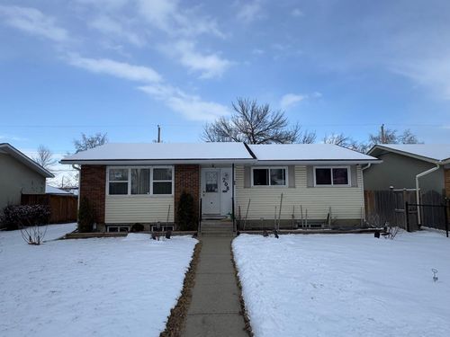 208 Forest Rd Se, Calgary, AB, T2A5B7 | Card Image