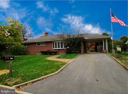 1383 N Allen St, STATE COLLEGE, PA, 16803-2908 | Card Image