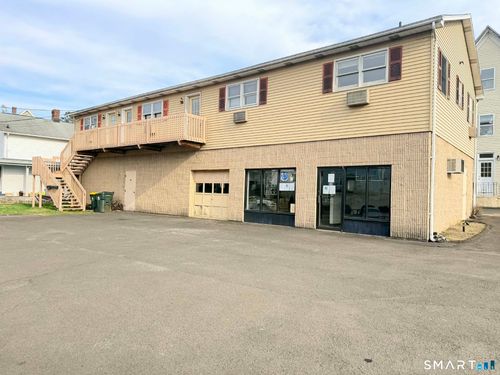 94 South Street, Danbury, CT, 06810 | Card Image