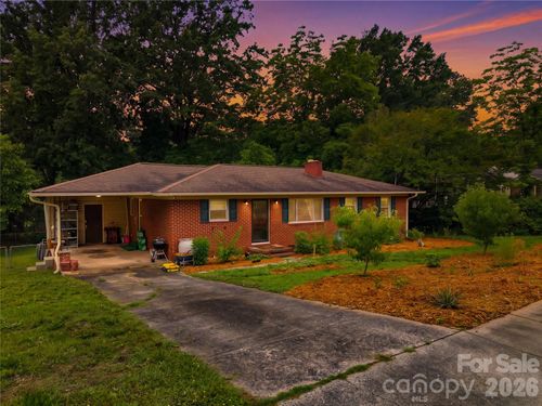 605 W 19th Ave, Gastonia, NC, 28052-6167 | Card Image