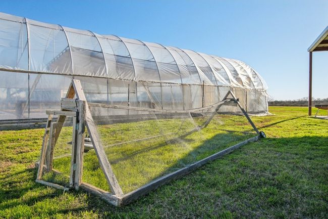 Chicken tractor. | Image 25