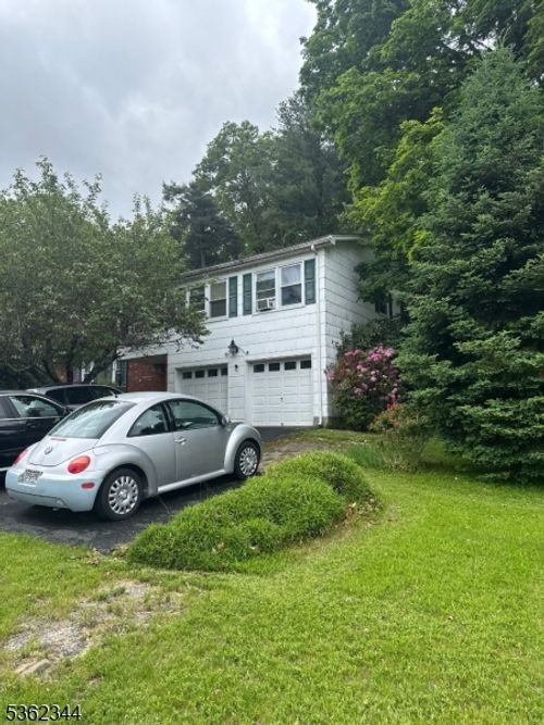 61 N Hillside Ave, Kenvil, NJ, 07847-2581 | Card Image