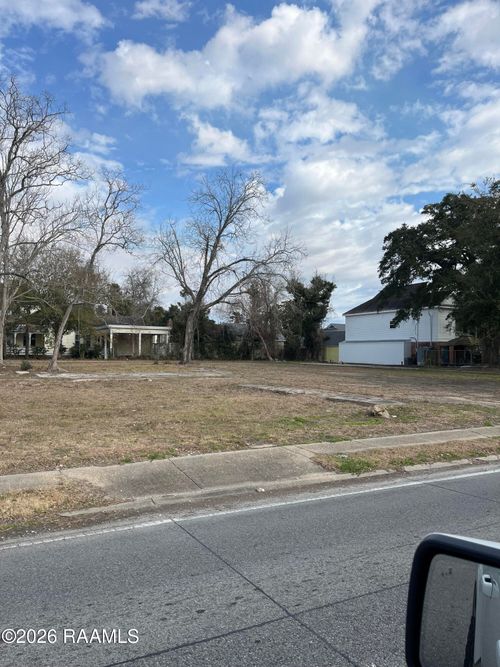 303 Charity Street, Abbeville, LA, 70510 | Card Image