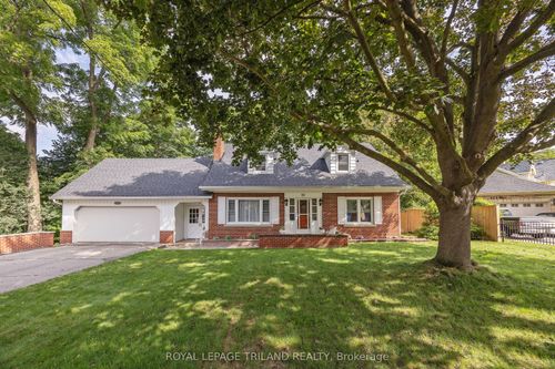 10 Regent St, Saint Thomas, ON, N5R1Z8 | Card Image
