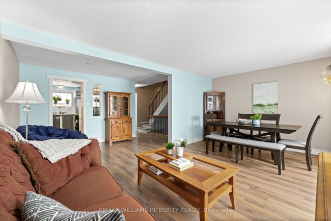 2013 Stonehenge Cres, Condo with 3 bedrooms, 2 bathrooms and null parking in Ottawa ON | Image 9