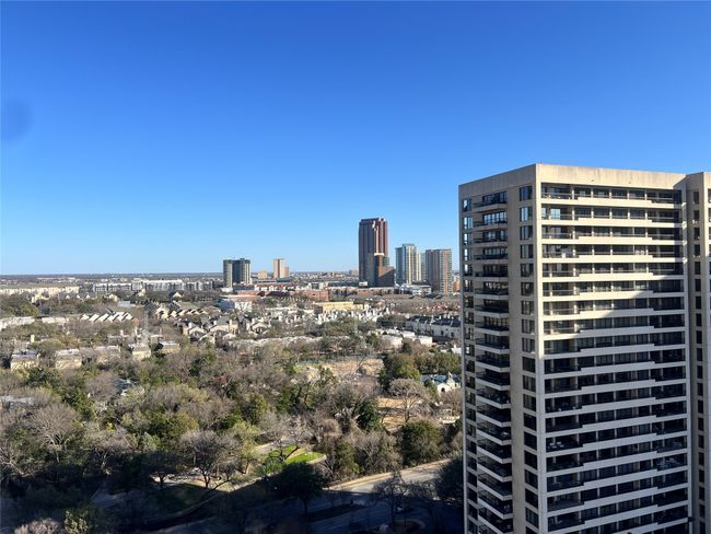 APT-2214 - 3883 Turtle Creek Blvd, Condo with 2 bedrooms, 2 bathrooms and null parking in Dallas TX | Image 28