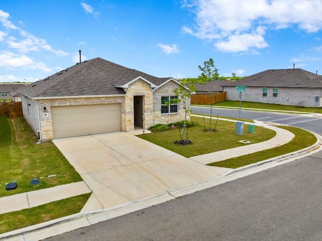 305 Evergreen Sumac Loop, House other with 4 bedrooms, 2 bathrooms and 2 parking in Kyle TX | Image 18