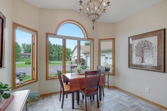 Plenty of room for a small or large table | Image 14
