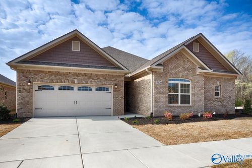 9526 Abington Cove Blvd, Madison, AL, 35757-7697 | Card Image