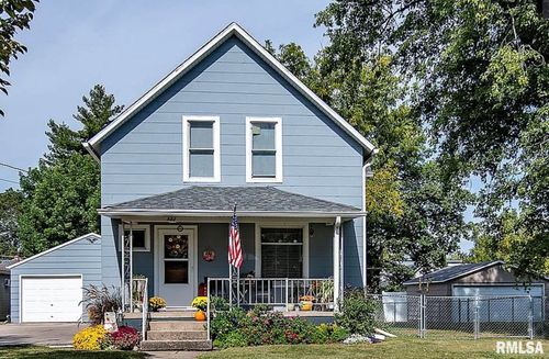 122 3rd St, Carbon Cliff, IL, 61239-7711 | Card Image