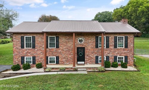 100 Foster Dr, Lenoir City, TN, 37772-7903 | Card Image