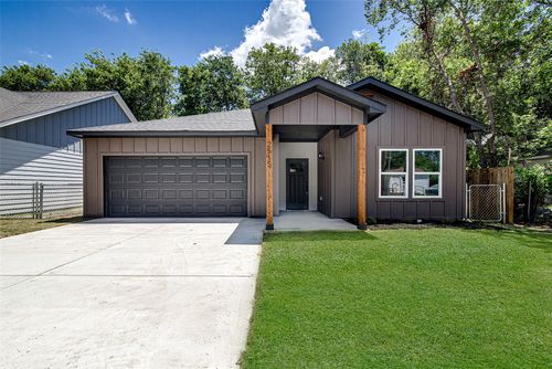 2515 Birdell St, Fort Worth, TX, 76105-4530 | Card Image